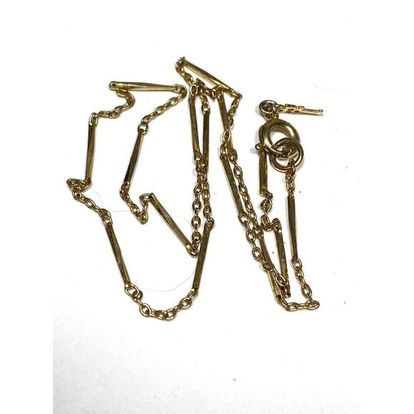 Crown Trifari Necklace Delicate Chain Linked Hold Tone 15” Vintage Estate - Picture 1 of 6